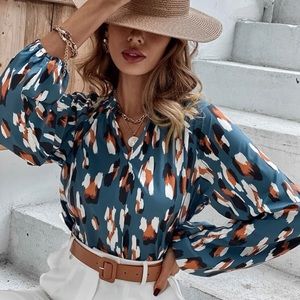 All over print blouse